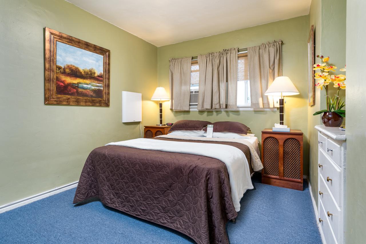 Wilshire Motel Los Angeles Room photo